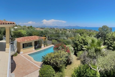 Maison à vendre à LES ISSAMBRES  - 7 pièces - 215 m² 