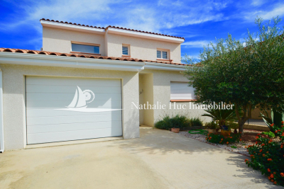 Maison à vendre à ST LAURENT DE LA SALANQUE  - 4 pièces - 131 m² 