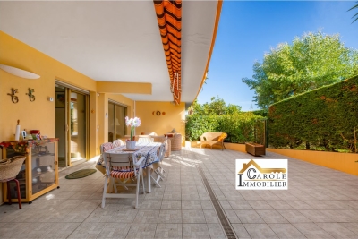 Appartement &agrave; vendre &agrave; MANDELIEU-LA-NAPOULE  - 6 pi&egrave;ces - 152 m&sup2; 