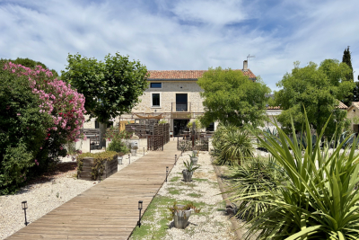 Maison à vendre à ARLES  - 10 pièces - 410 m² 