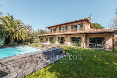 Maison &agrave; vendre &agrave; LE BOUSCAT  - 8 pi&egrave;ces - 332 m&sup2; 