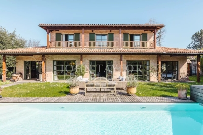 Maison &agrave; vendre &agrave; LE BOUSCAT  - 8 pi&egrave;ces - 332 m&sup2; 