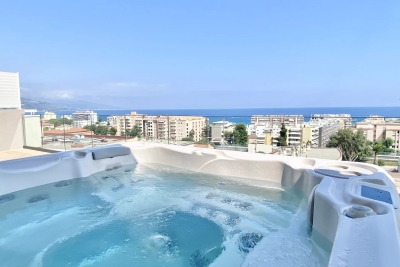 Appartement &agrave; vendre &agrave; ROQUEBRUNE-CAP-MARTIN Village-Cros de Caste-Coupiere-Mont Gros - 5 pi&egrave;ces - 152 m&sup2; 