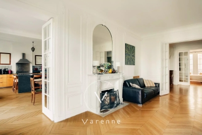 Apartment for sale in PARIS 14EME Rochechouart - 7 rooms - 219 m² 