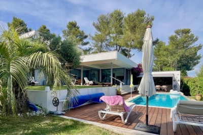 House for sale in ST-CLÉMENT-DE-RIVIÈRE  - 5 rooms - 230 m² 