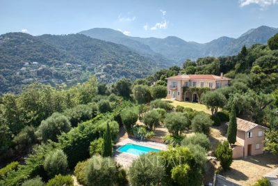 Maison &agrave; vendre &agrave; MENTON  - 6 pi&egrave;ces - 400 m&sup2; 