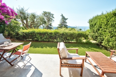 Apartment for sale in VILLEFRANCHE-SUR-MER  - 2 rooms - 57 m² 