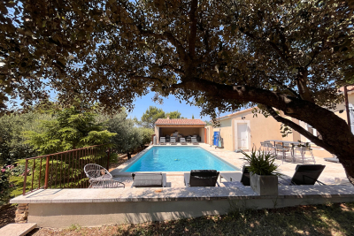 Maison à vendre à CABRIÈRES D'AVIGNON Mazan - 7 pièces - 258 m² 