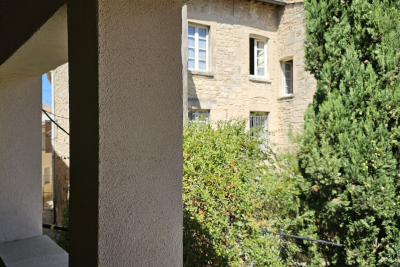 Appartement &agrave; vendre &agrave; ST-GILLES  - 1 pi&egrave;ces - 94 m&sup2; 