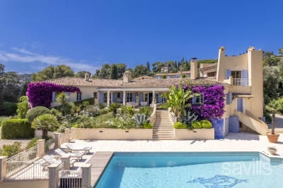 Maison à vendre à MOUGINS  - 8 pièces - 4183 m² 
