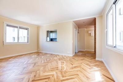 Appartement à vendre à NEUILLY SUR SEINE Fallet - 3 pièces - 70 m² 