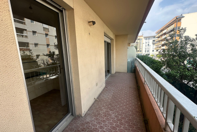 Appartement à vendre à ST-LAURENT-DU-VAR Fabron-Terron-Archet - 1 pièces - 29 m² 