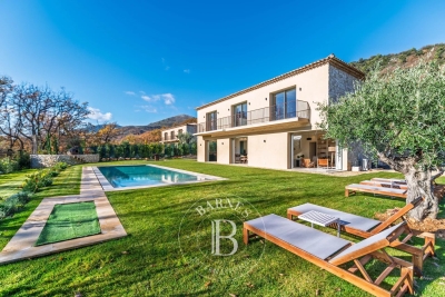 Maison &agrave; vendre &agrave; VENCE  - 5 pi&egrave;ces - 180 m&sup2; 