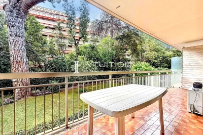Appartement &agrave; louer &agrave; CANNES Saint-Jeannet - 2 pi&egrave;ces - 54 m&sup2; 