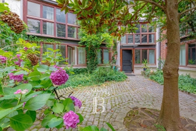 Apartment for sale in PARIS 14EME Les Archives 1 - 8 rooms - 377 m² 