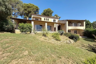 Maison à vendre à ANTIBES  - 11 pièces - 353 m² 