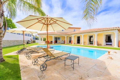 Maison à vendre à NICE Riquier - 6 pièces - 161 m² 