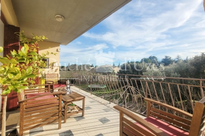 Maison à vendre à UZÈS Carré d'Art - 9 pièces - 195 m² 