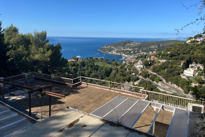 Maison à vendre à VILLEFRANCHE-SUR-MER Saint-Mathieu - 7 pièces - 243 m² 