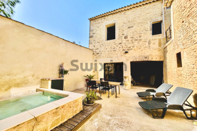 Maison à vendre à REMOULINS Le Plan - 9 pièces - 222 m² 