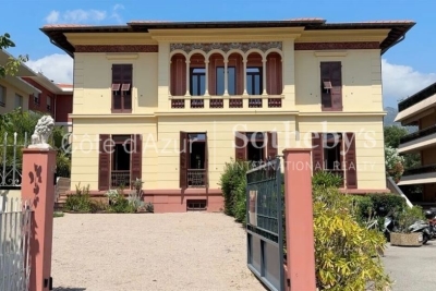 Appartement à vendre à ROQUEBRUNE-CAP-MARTIN  - 4 pièces - 116 m² 