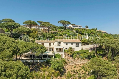 Maison &agrave; vendre &agrave; STE-MAXIME  - 7 pi&egrave;ces - 225 m&sup2; 