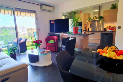 Appartement &agrave; vendre &agrave; MANDELIEU-LA-NAPOULE  - 3 pi&egrave;ces - 70 m&sup2; 