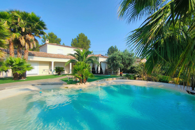 Maison &agrave; vendre terrain var piscine 