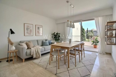 Appartement à vendre à CANNES Saint-Nicolas - 3 pièces - 67 m² 