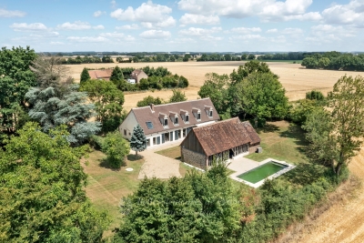 Maison à vendre à NOGENT LE ROTROU  - 6 pièces - 300 m² 