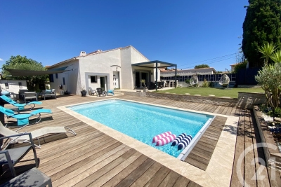 Maison à vendre à SIX-FOURS-LES-PLAGES  - 4 pièces - 120 m² 
