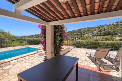 Maison à vendre à LES ISSAMBRES  - 4 pièces - 114 m² 