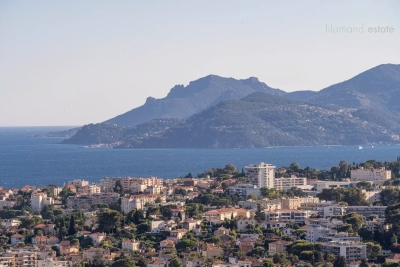 Appartement à vendre à LE CANNET  - 4 pièces - 118 m² 