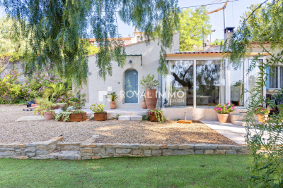 Maison à vendre à LA CADIÈRE-D'AZUR  - 2 pièces - 64 m² 