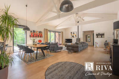 Maison à vendre à LATRESNE  - 8 pièces - 234 m² 