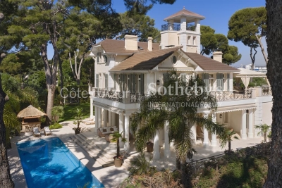 Maison à vendre à Cap d'Antibes  - 11 pièces 631 m² 
