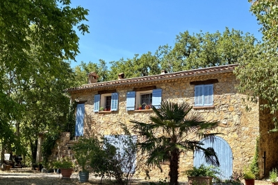 Maison à vendre à COTIGNAC Centre - 15 pièces - 550 m² 