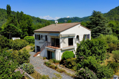 Maison à vendre à CHAMBORIGAUD Saint-Étienne-de-l'Olm - 6 pièces - 168 m² 