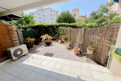Appartement à vendre à CAGNES-SUR-MER Parc Chambrun - 2 pièces - 54 m² 