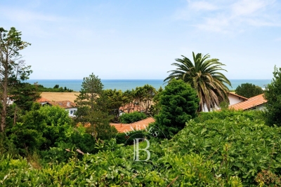 Maison &agrave; vendre &agrave; ST-JEAN-DE-LUZ   - 210 m&sup2; 