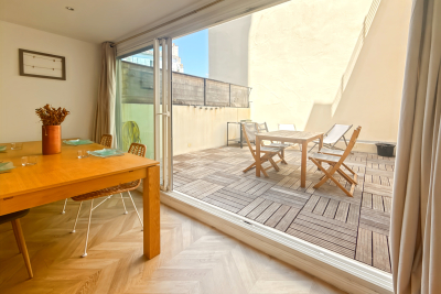 Appartement à vendre à MARSEILLE 6EME George-Verdun - 2 pièces - 58 m² 