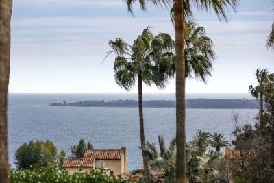 Appartement à vendre à VALLAURIS Les Paluds-Lauvert - 5 pièces - 216 m² 