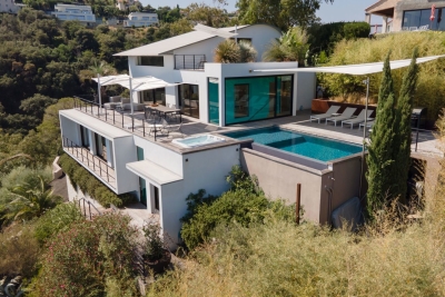 Maison à vendre à GOLFE JUAN  - 8 pièces - 228 m² 