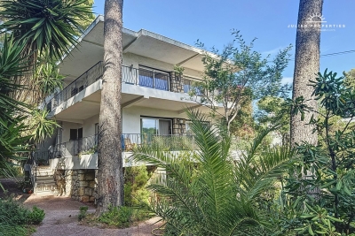 Maison &agrave; vendre &agrave; Cap d'Antibes  - 8 pi&egrave;ces 170 m&sup2; 