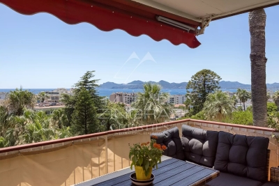 Appartement à vendre à CANNES Tenao Inferieur - 3 pièces - 68 m² 