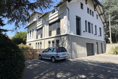 Appartement à vendre à CHAMPAGNE-AU-MONT-D'OR  - 3 pièces - 65 m² 