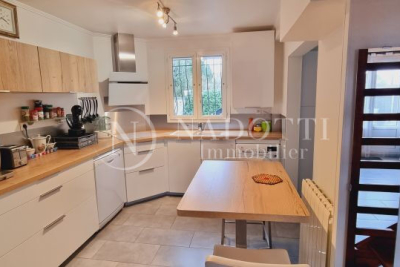 Maison à vendre à L'ISLE-SUR-LA-SORGUE  - 3 pièces - 105 m² 