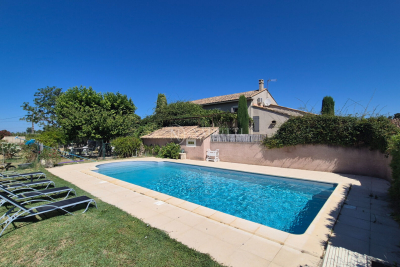 Maison à vendre à CAVAILLON  - 8 pièces - 252 m² 