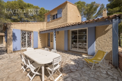 Maison &agrave; vendre &agrave; PUYLOUBIER  - 6 pi&egrave;ces - 129 m&sup2; 