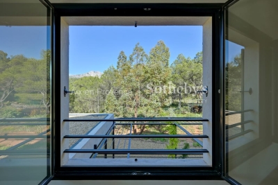 Maison à louer à AIX-EN-PROVENCE Centre Ville-Peripherie - 7 pièces - 300 m² 